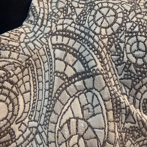 Erin by Erin London Sparkly Silver Jacket – Size PL - Picture 8 of 8